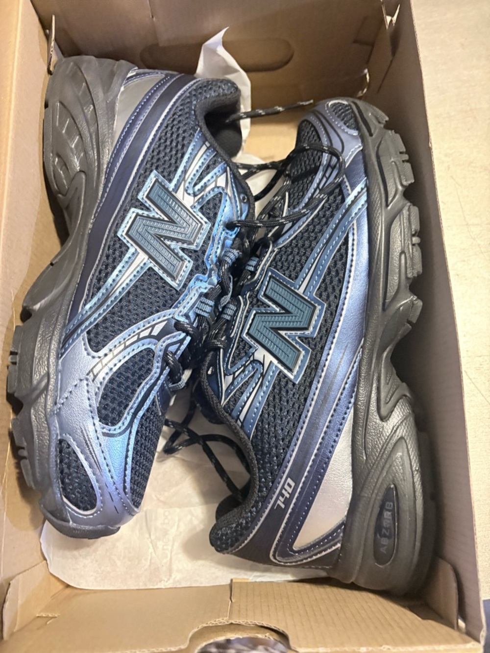 New Balance Navy & Silver Mesh Lace-Up Sneakers
